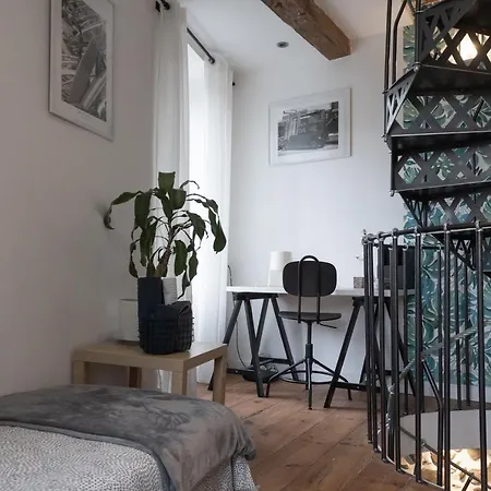 Maison Dans Le Centre Historique Pour 6 Personnes Avec Terrasse Et Parking Pau Exterior foto